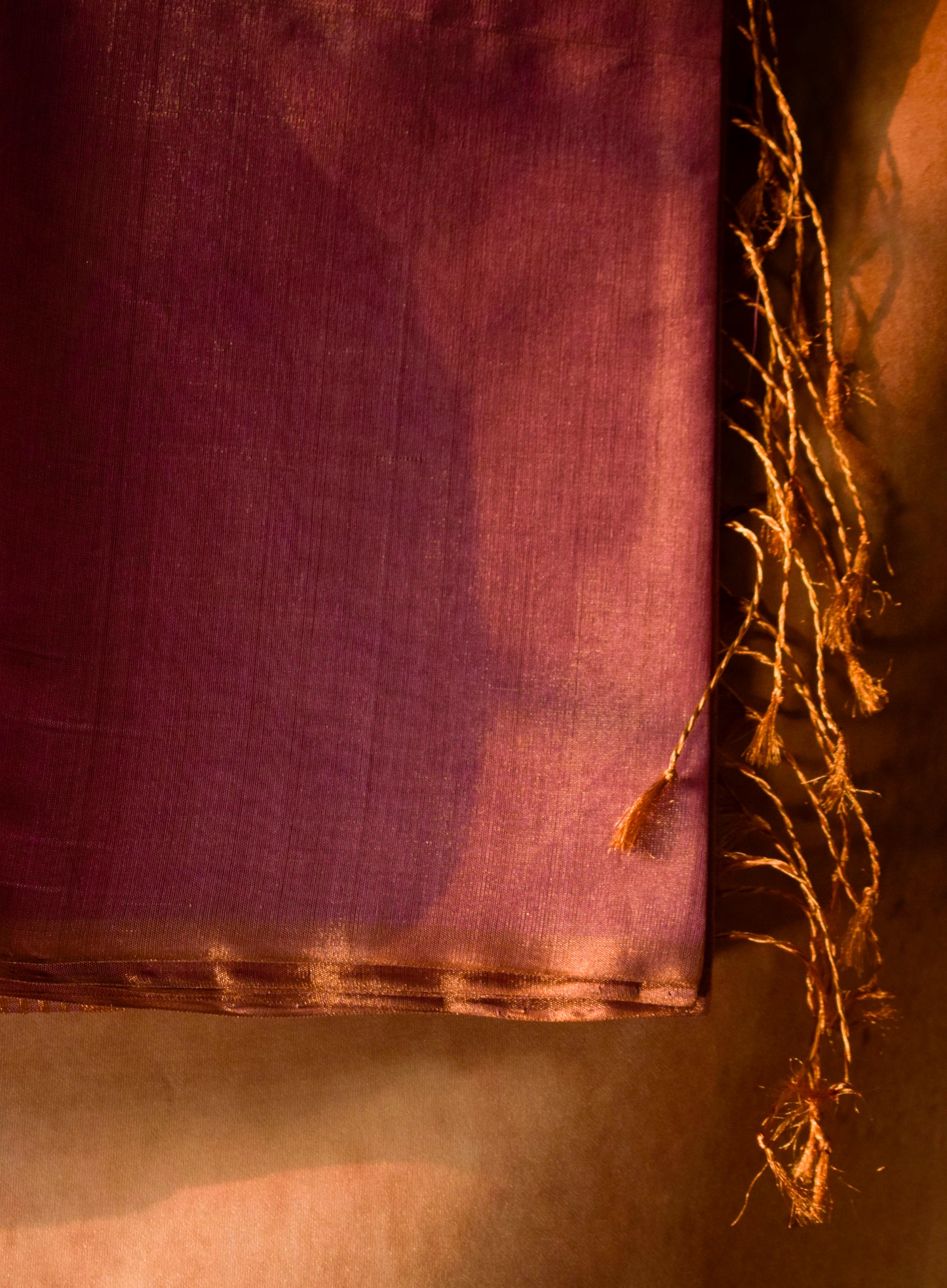 Plain Lavender Tissue Silk Maheshwari Saree With Golden Zaree MAHTS06